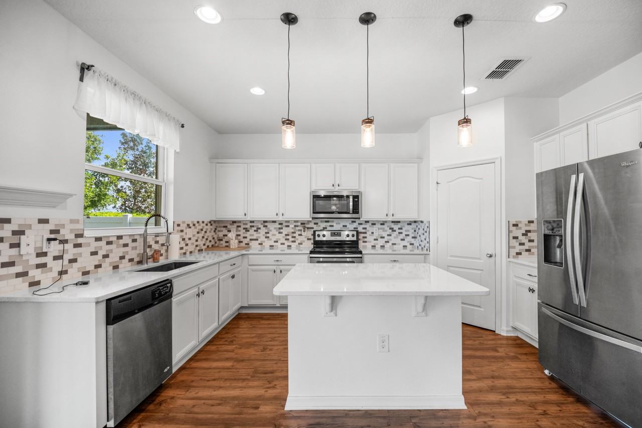 2813 Shelburne Way #1 - Photo 6 of 28