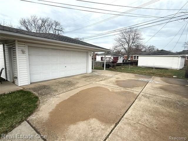 6582 Sterling Ct - Photo 3 of 3