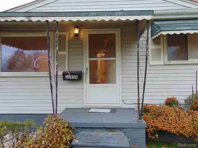 26436 Couzens Ave - Photo 3 of 22