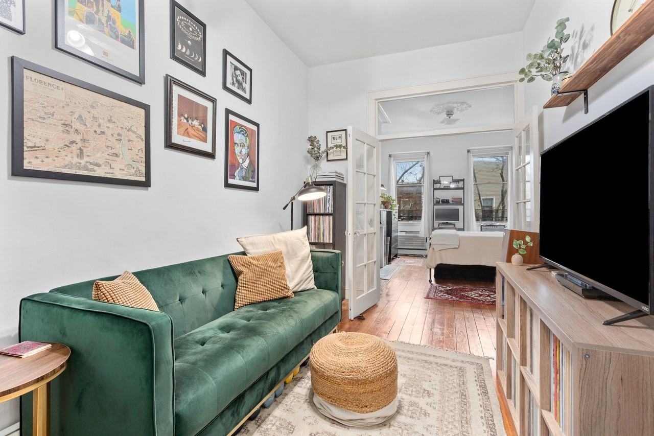 78 Devoe St Unit 2r - Photo 3 of 6