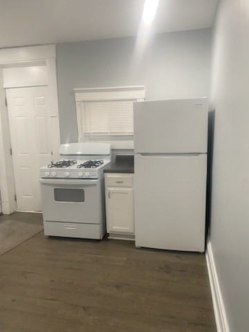 939 Linwood Ave #1 - Photo 6 of 21