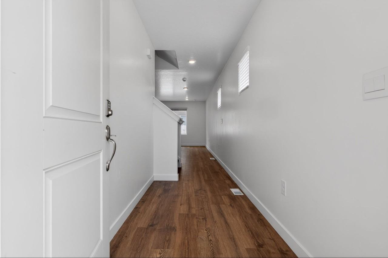 1585 En - Photo 4 of 32