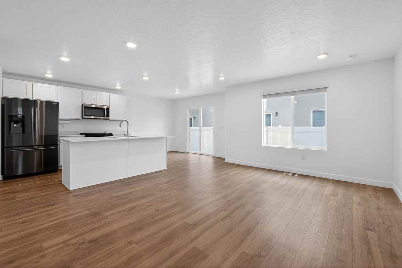 1585 En - Photo 6 of 32