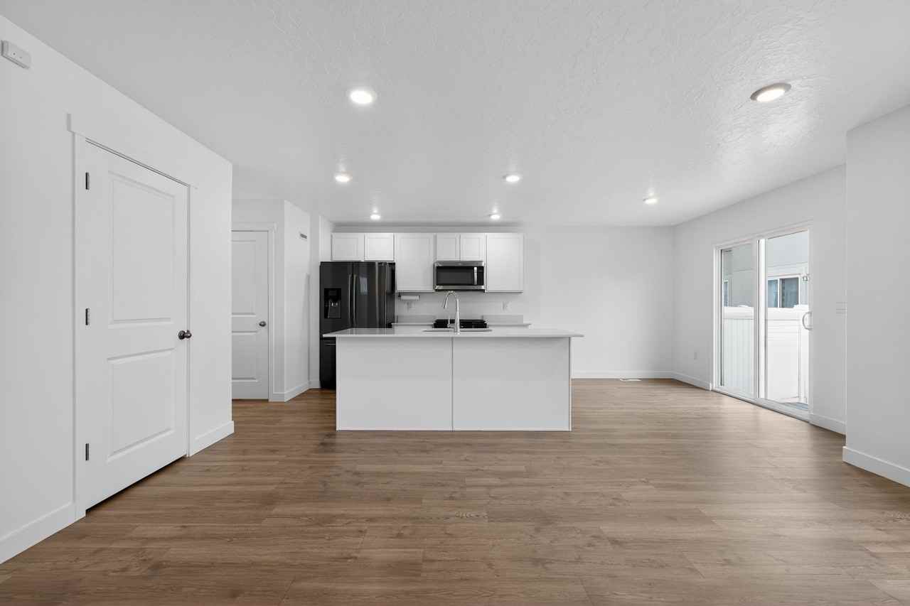 1585 En - Photo 7 of 32