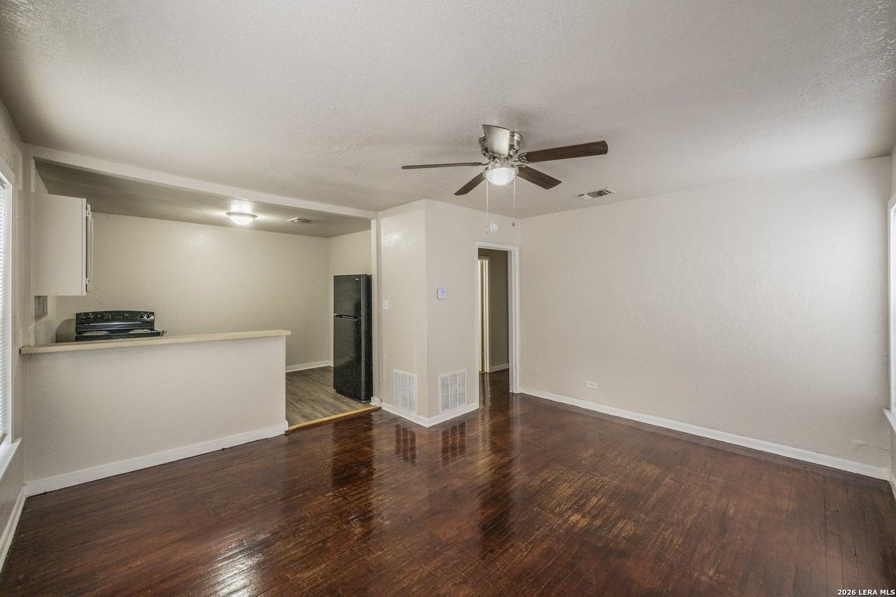 207 Bradford #1 - Photo 2 of 15