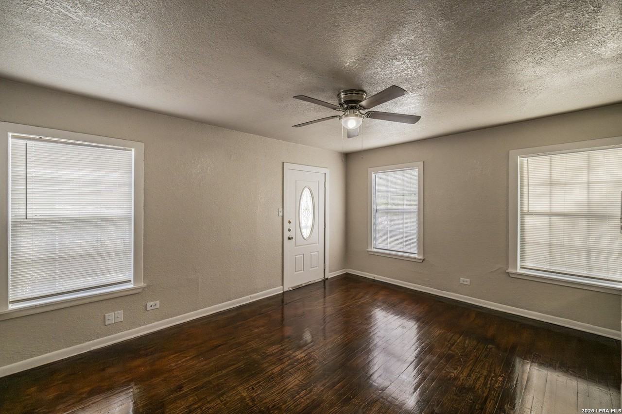 207 Bradford #1 - Photo 4 of 15