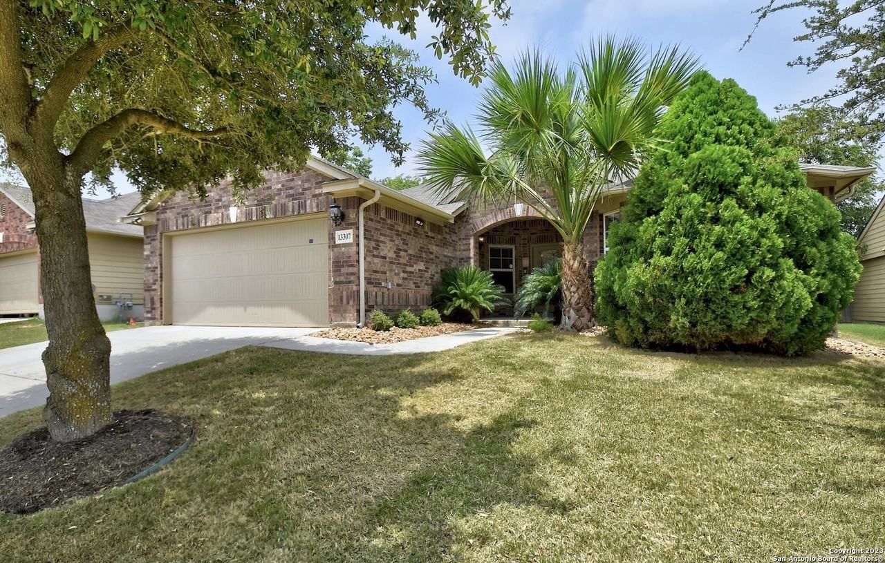 13307 Biltmore Lks - Photo 2 of 30