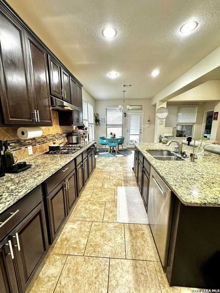 7631 Mckinney Hls - Photo 7 of 30