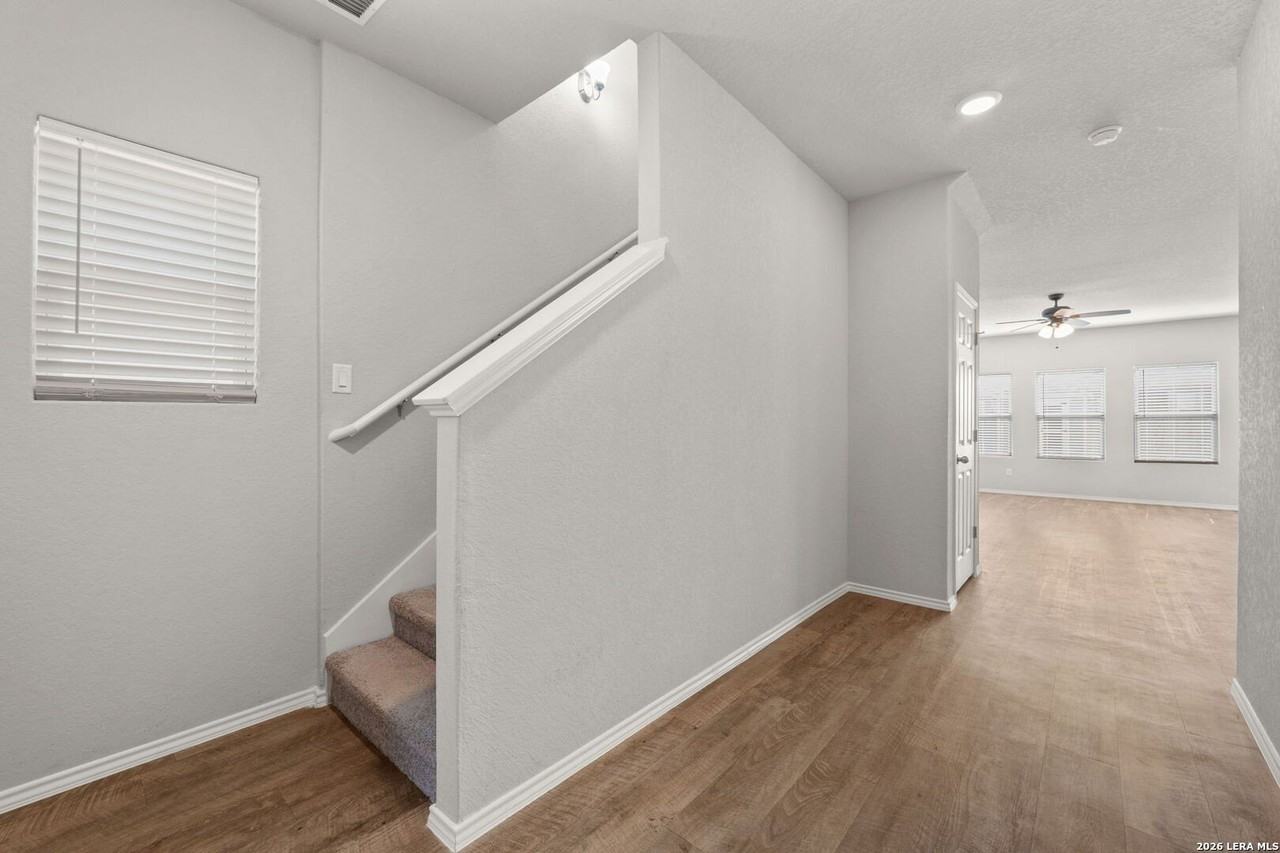 3452 Redbud Grv - Photo 6 of 29