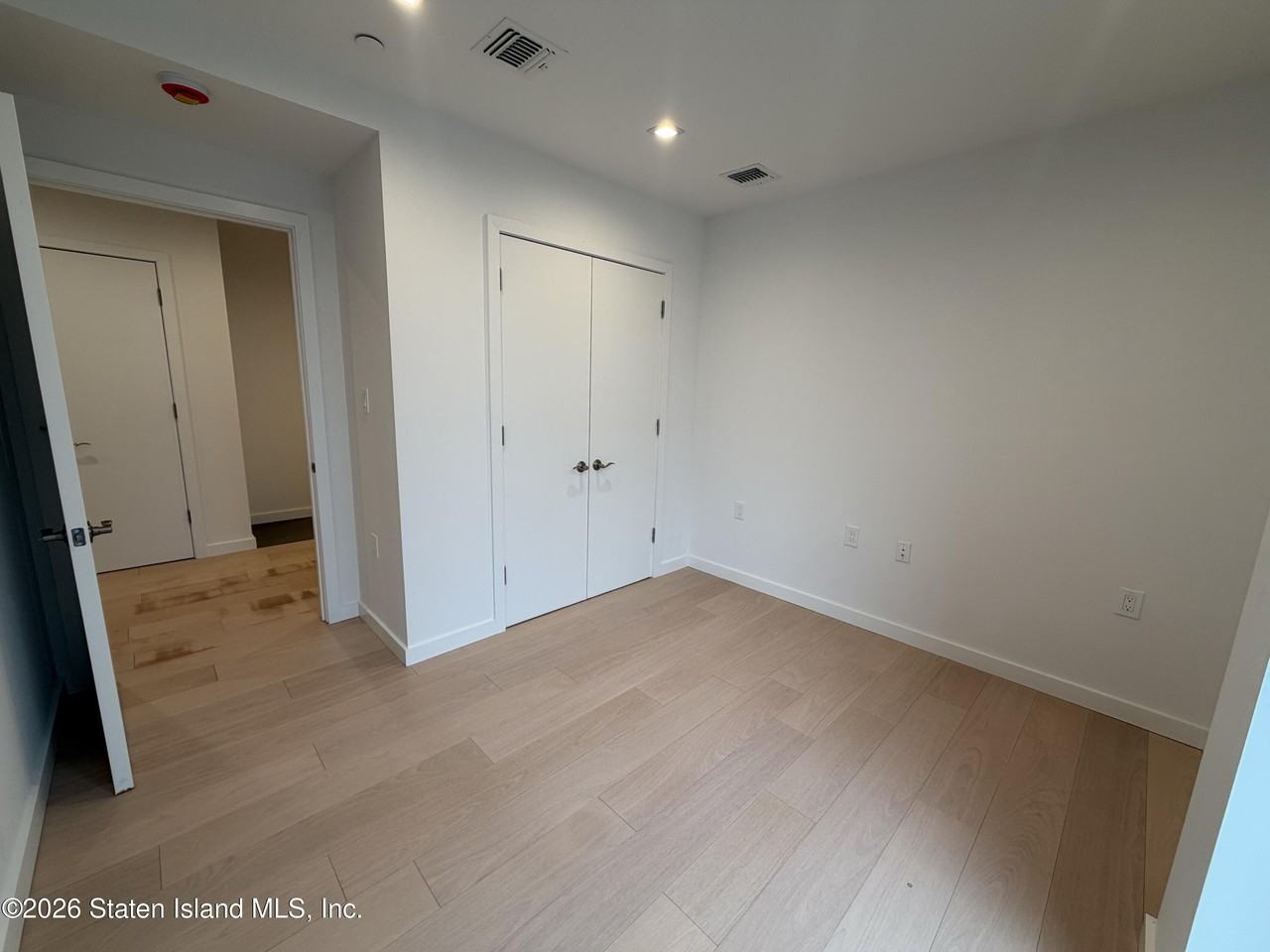 430 Saint Marks Pl Unit 3b - Photo 7 of 11