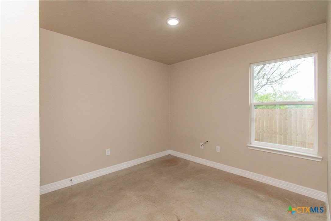 806 White Meadow Ln #B - Photo 7 of 15