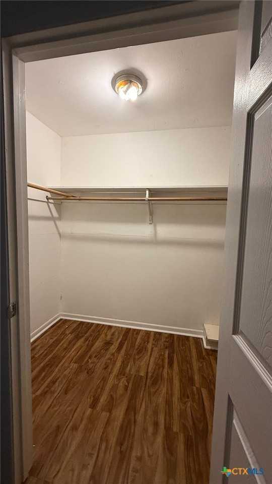 301 Highland Dr - Photo 2 of 13