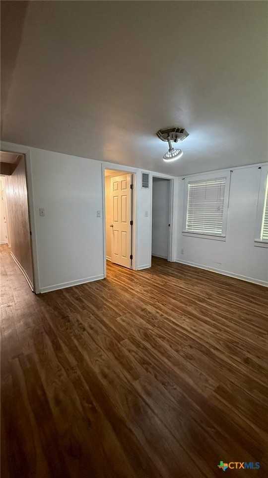 301 Highland Dr - Photo 6 of 13