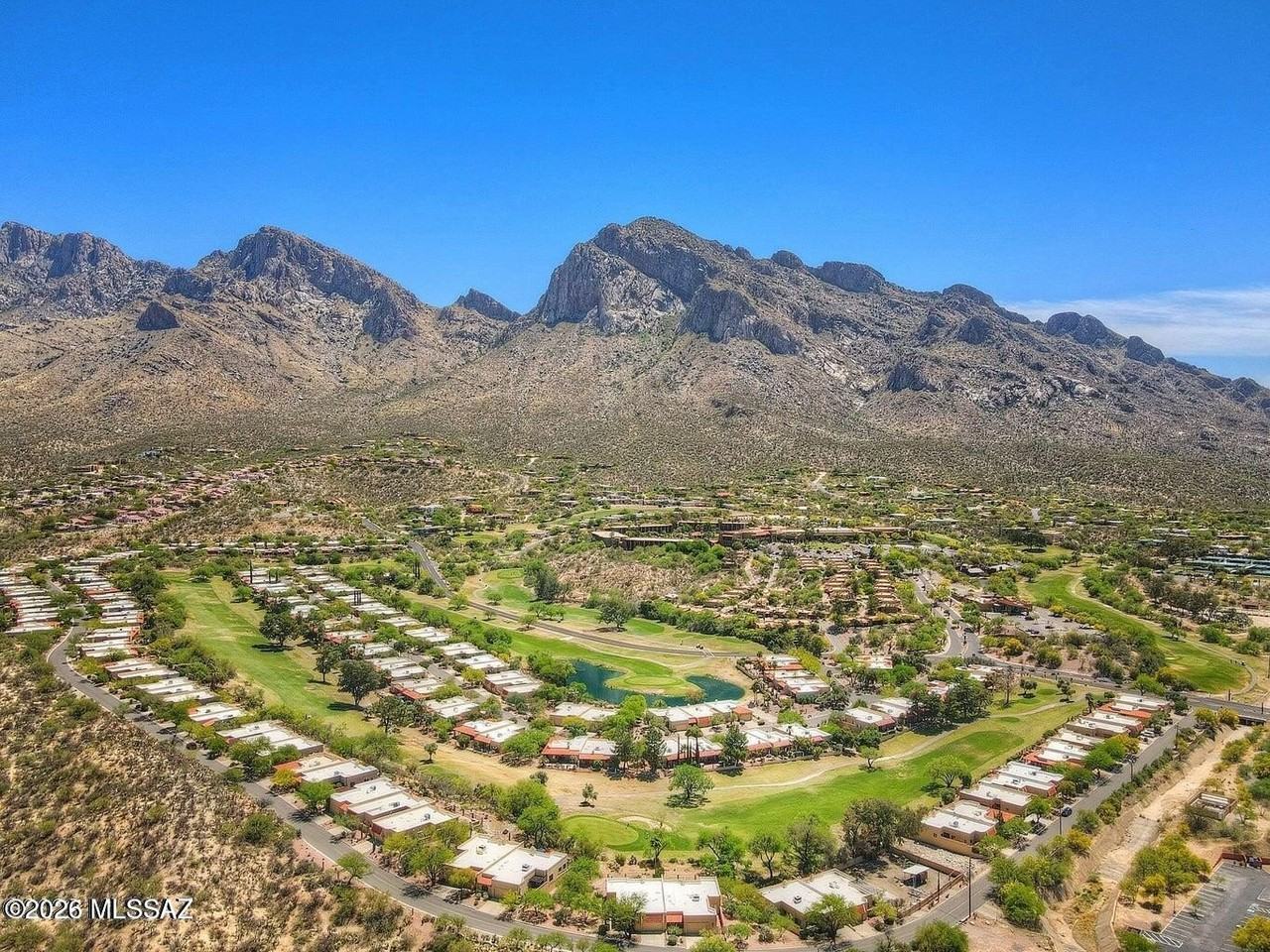 836 E Camino Diestro - Photo 7 of 45