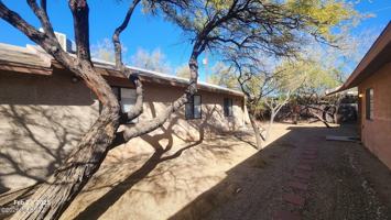 featured image of 1360 N Sycamore Blvd