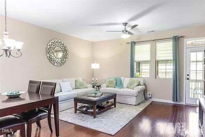 2436 Baslow Dr - Photo 4 of 21