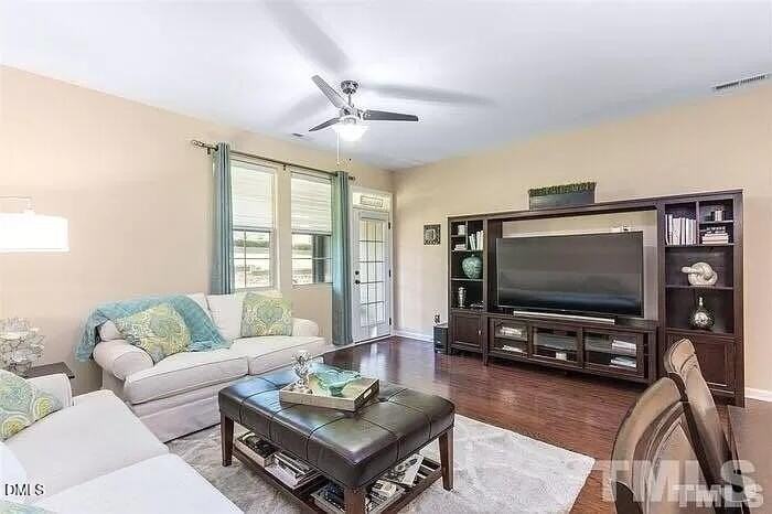 2436 Baslow Dr - Photo 5 of 21