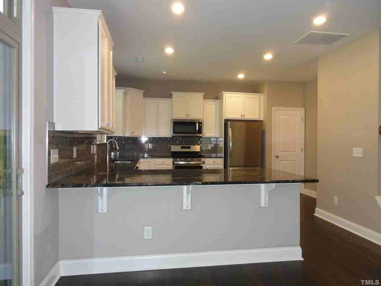 4013 Reunion Creek Pkwy - Photo 4 of 13