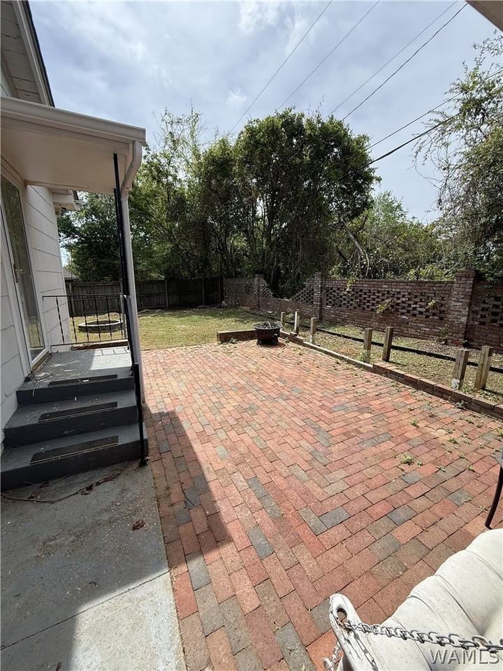 5 Beverly Hts - Photo 4 of 17