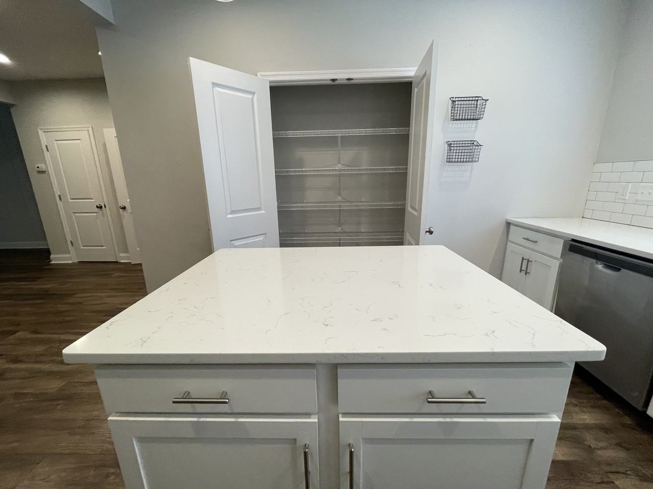 1178 Commonwealth Cir #1 - Photo 4 of 17