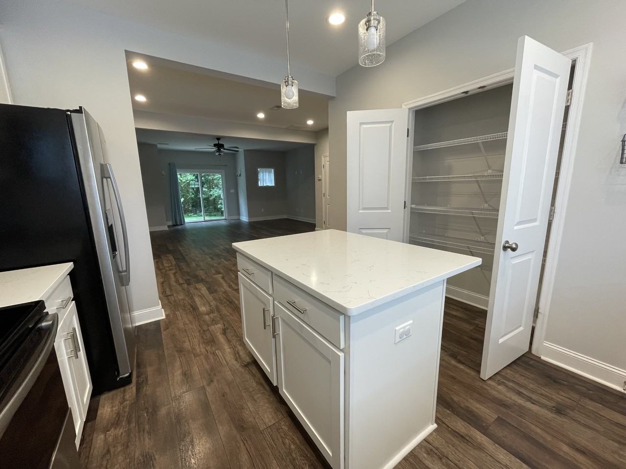 1178 Commonwealth Cir #1 - Photo 5 of 17