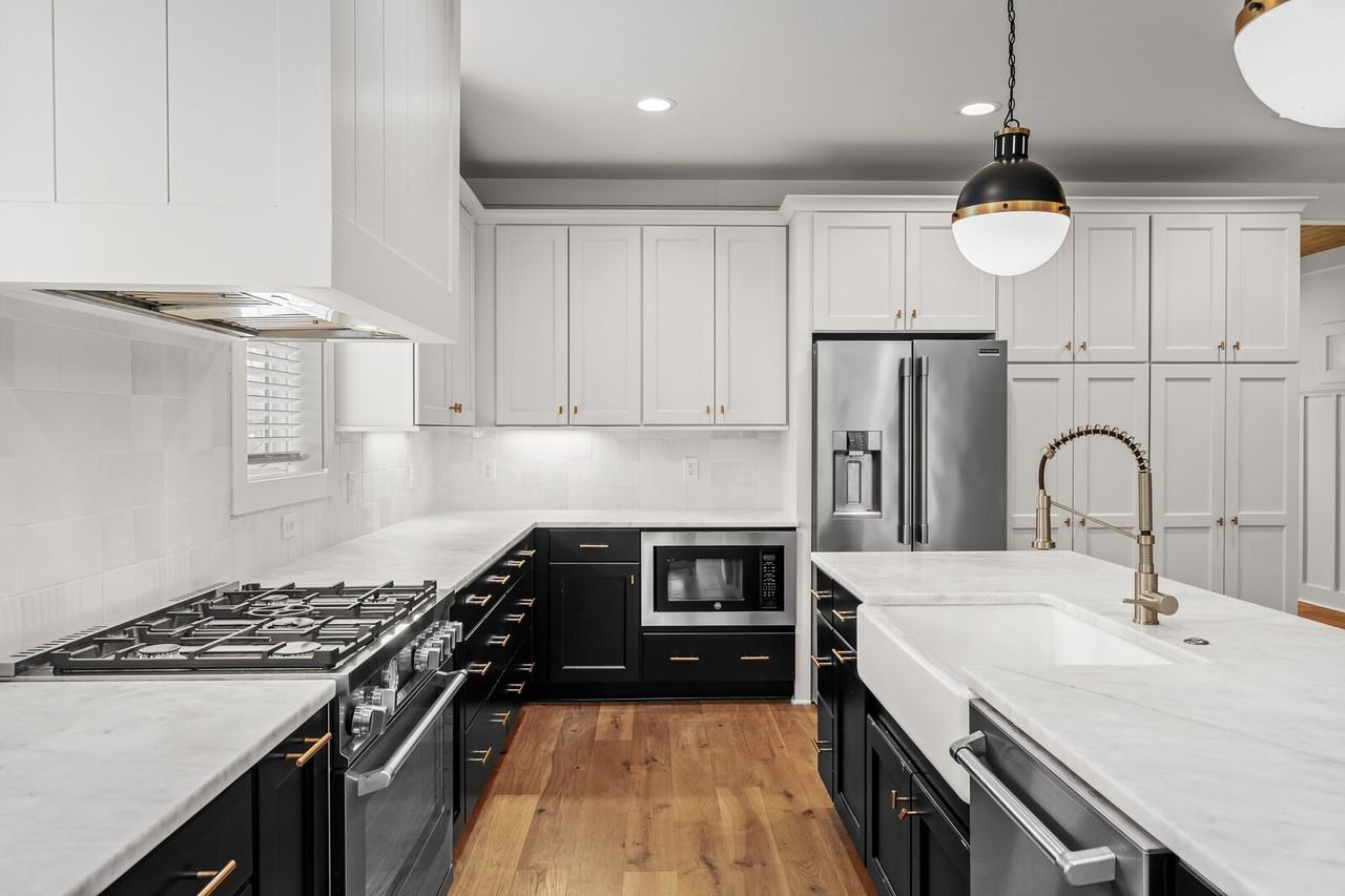 6515B Premier Dr - Photo 4 of 23