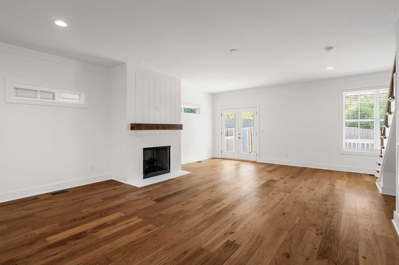 6515B Premier Dr - Photo 6 of 23