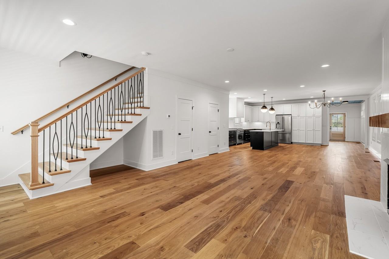 6515B Premier Dr - Photo 7 of 23