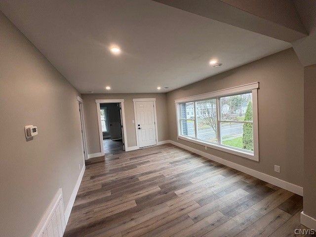 69 1/2 Syracuse St - Photo 7 of 13