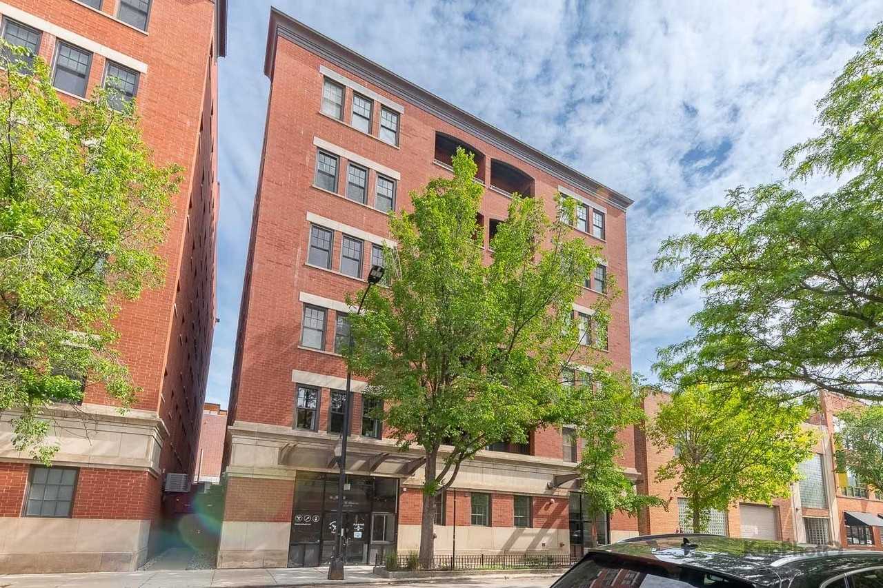 1148 W Monroe St - Photo 2 of 28