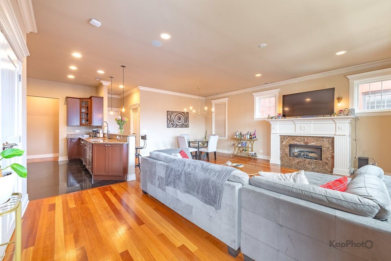 1148 W Monroe St - Photo 6 of 28