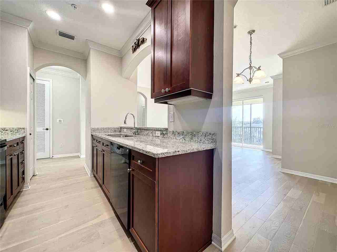 11564 Mizzon Dr - Photo 6 of 28