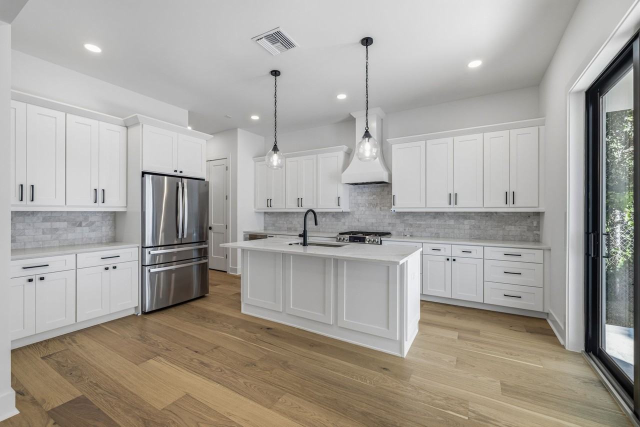 3012 S Esperanza Ave - Photo 7 of 24