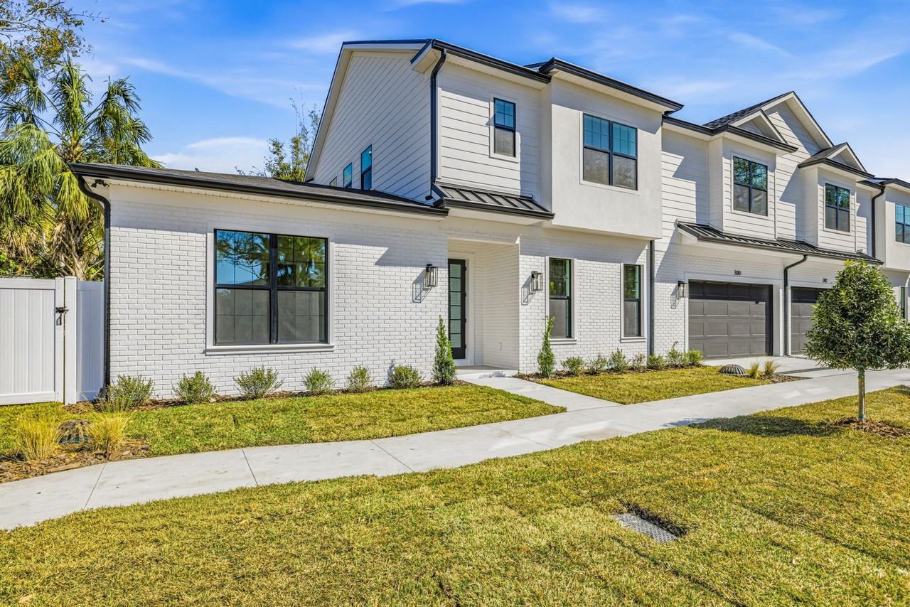 3010 S Esperanza Ave - Photo 2 of 26