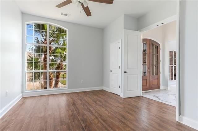 242 Spinnaker Dr - Photo 4 of 26