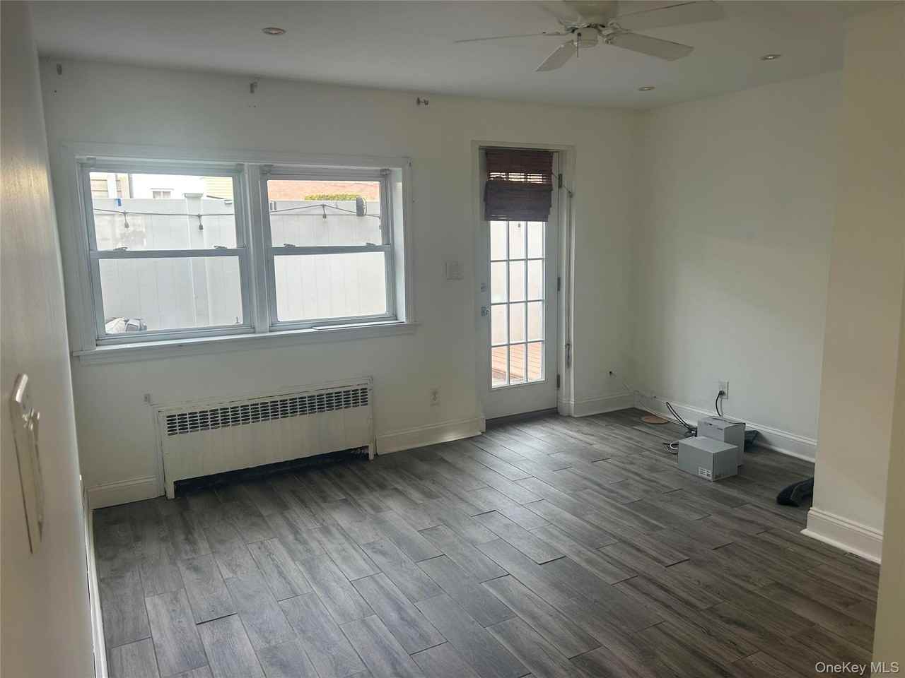 341 E Hudson St - Photo 2 of 15
