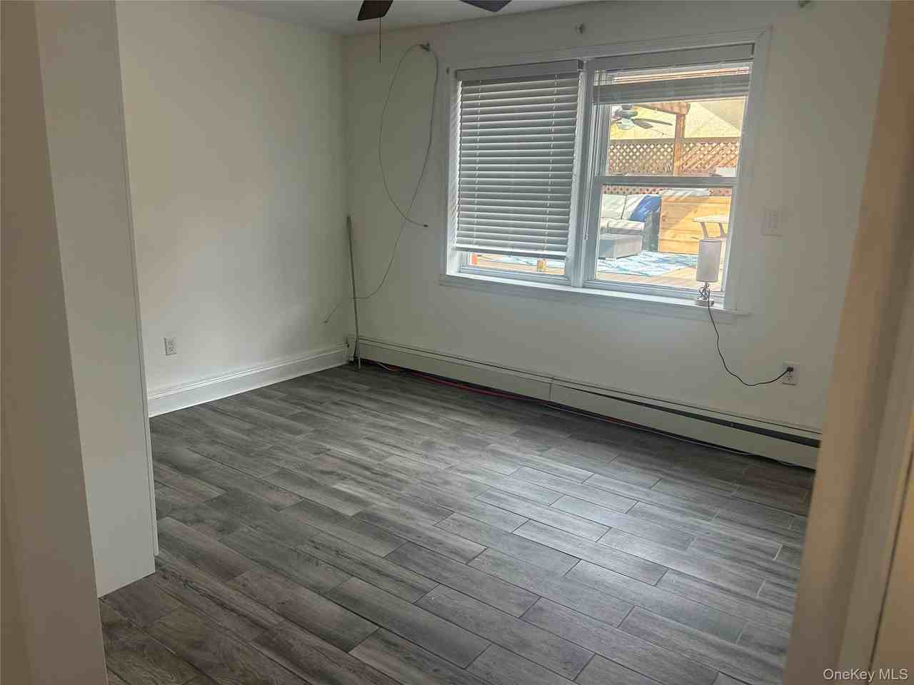 341 E Hudson St - Photo 6 of 15