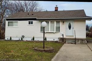 featured image of 32200 Fairchild St