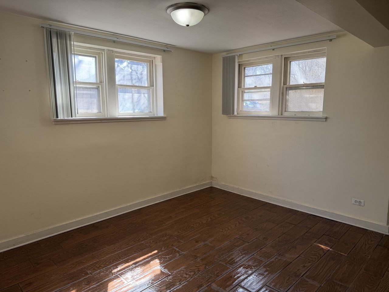 50 Lincoln Avenue - Photo 2 of 22