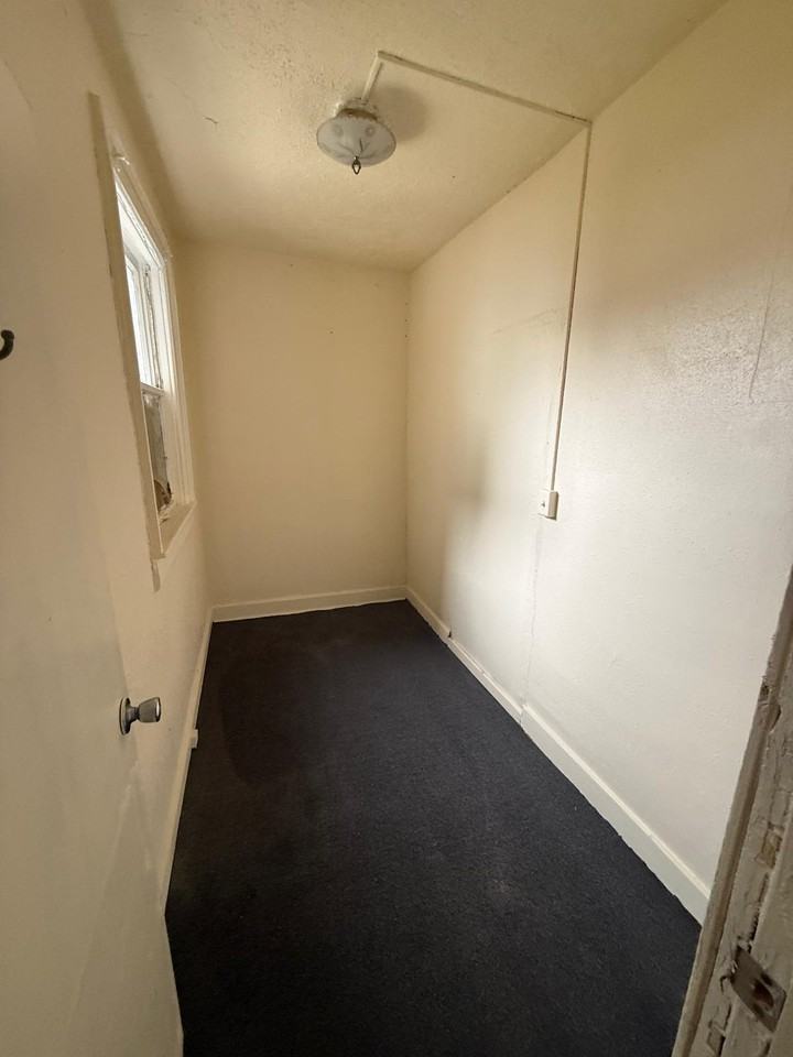 2423A S 28th St #2423A - Photo 4 of 4