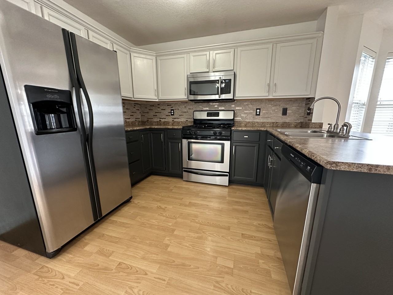 122 Alexander Blvd #1 - Photo 6 of 19