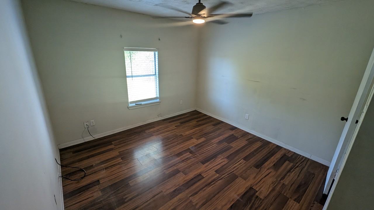 1607 Bells Dr #1 - Photo 5 of 11