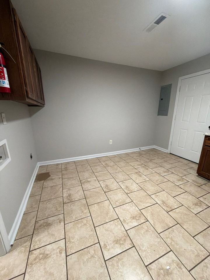 811 Scott St #1 - Photo 7 of 8