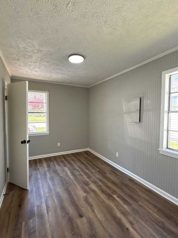 808 Cobb Cir #1 - Photo 6 of 7