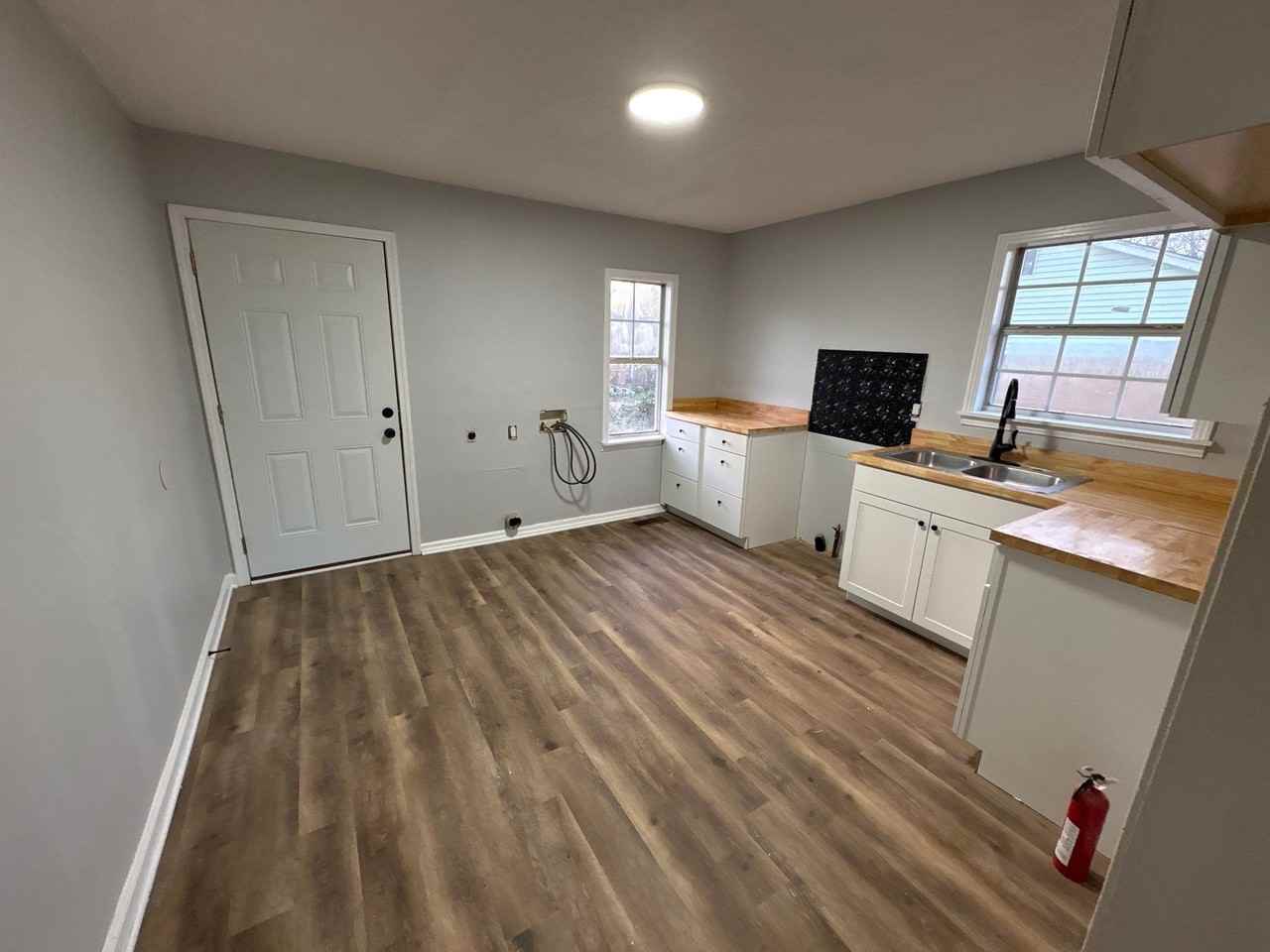 951 Norris St #1 - Photo 2 of 9