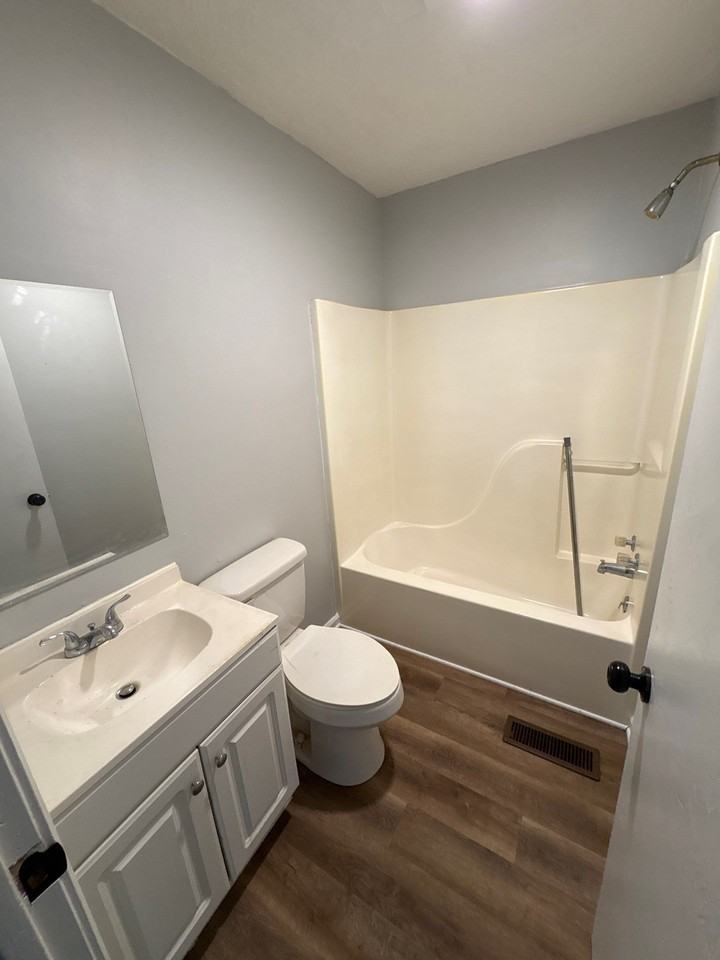 951 Norris St #1 - Photo 7 of 9