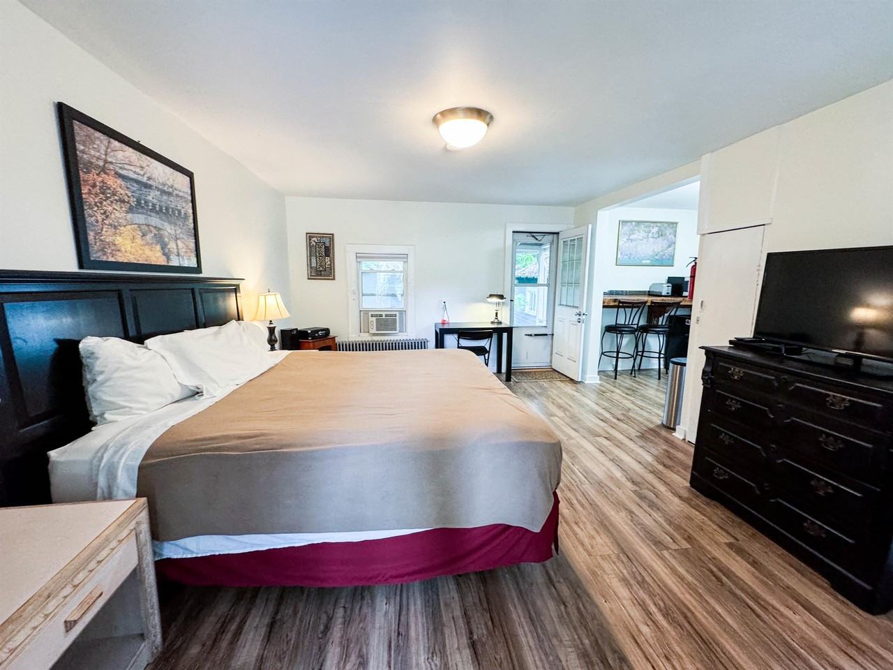 335 Cascadilla St #1B - Photo 4 of 13