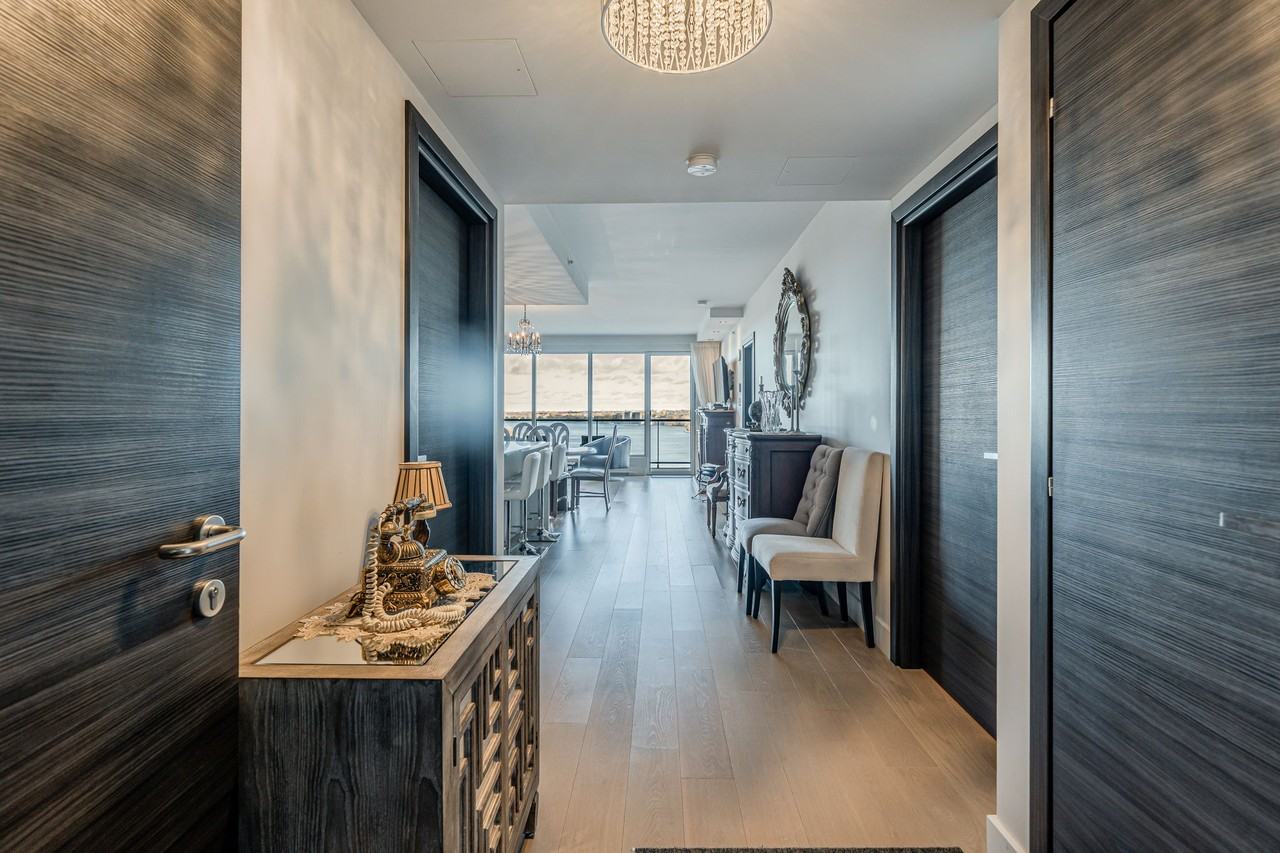 9 Boulevard des Prairies #1007 - Photo 2 of 23