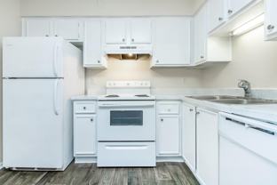 Grand Oaks - Photo 1 of 1