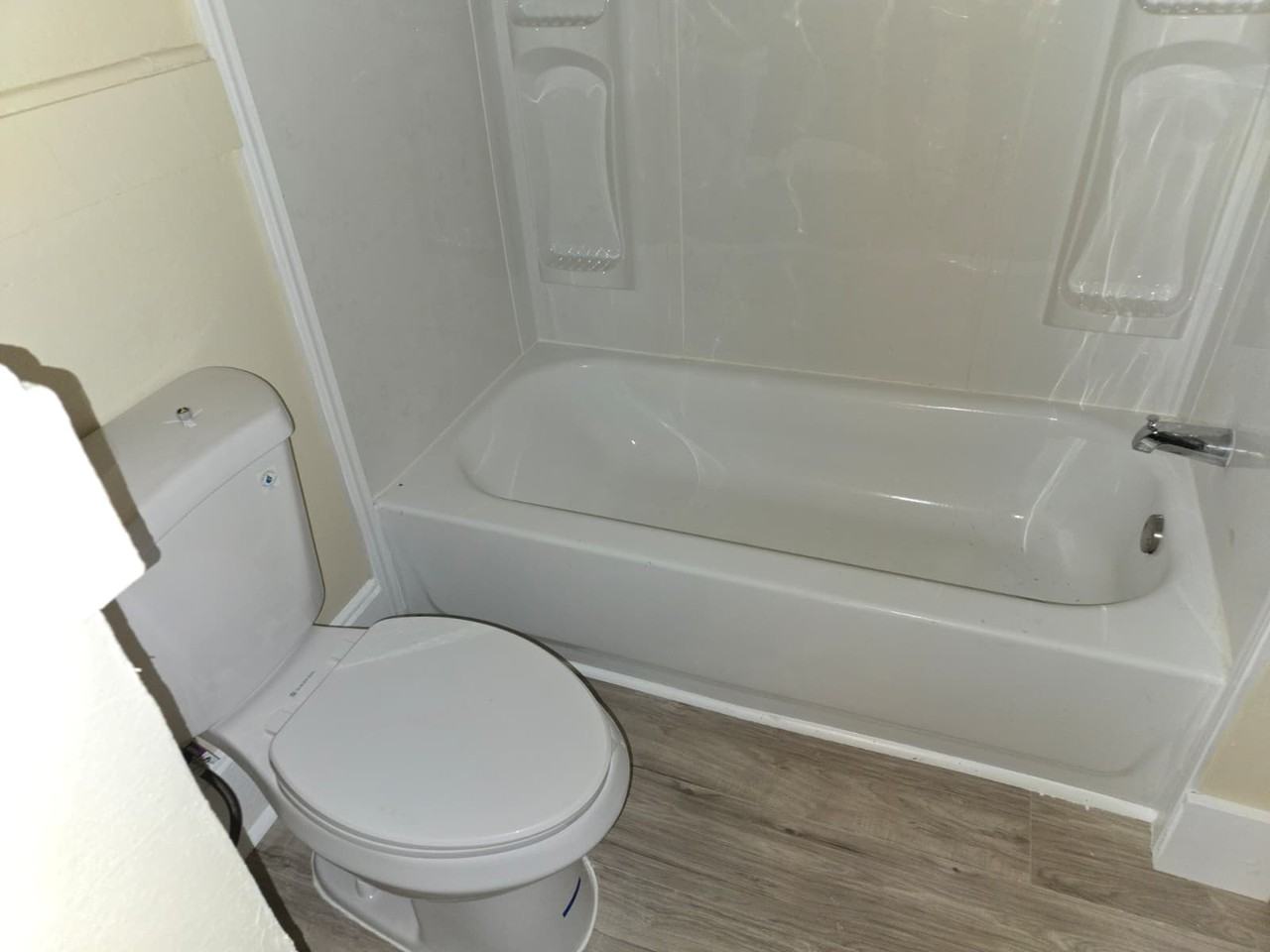 2302 Saint Charles St #1 - Photo 3 of 10